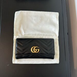 Gucci GG MARMONT CONTINENTAL WALLET